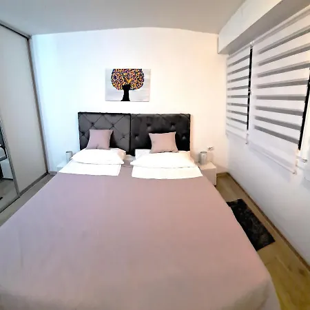 Luklena スプリト