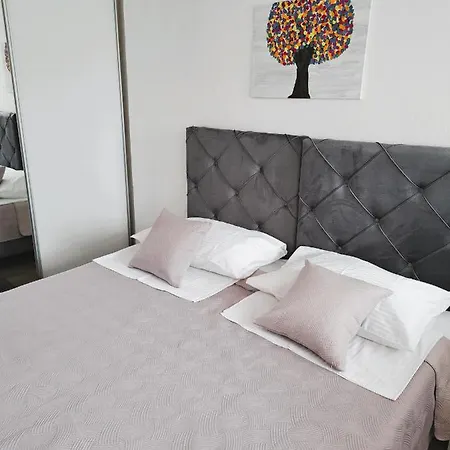 Luklena Apartamento