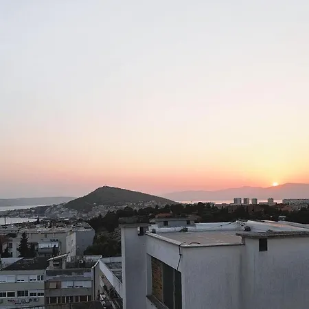 Luklena Apartamento *